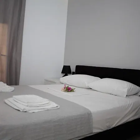 Ammos Seaside - 100 Metres From The Sea Faraí