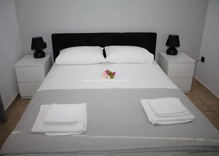 Ammos Seaside - 100 Metres From The Sea Apartament *